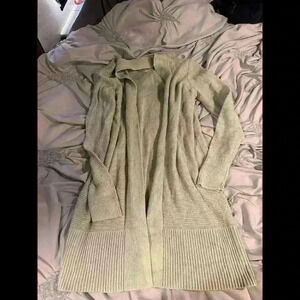 Loft Casual BoHo Cardigan Medium Green